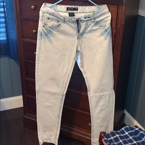 Light color blue/white jeans